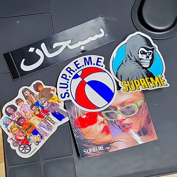 Supreme sticker pack - Picture 1 of 1